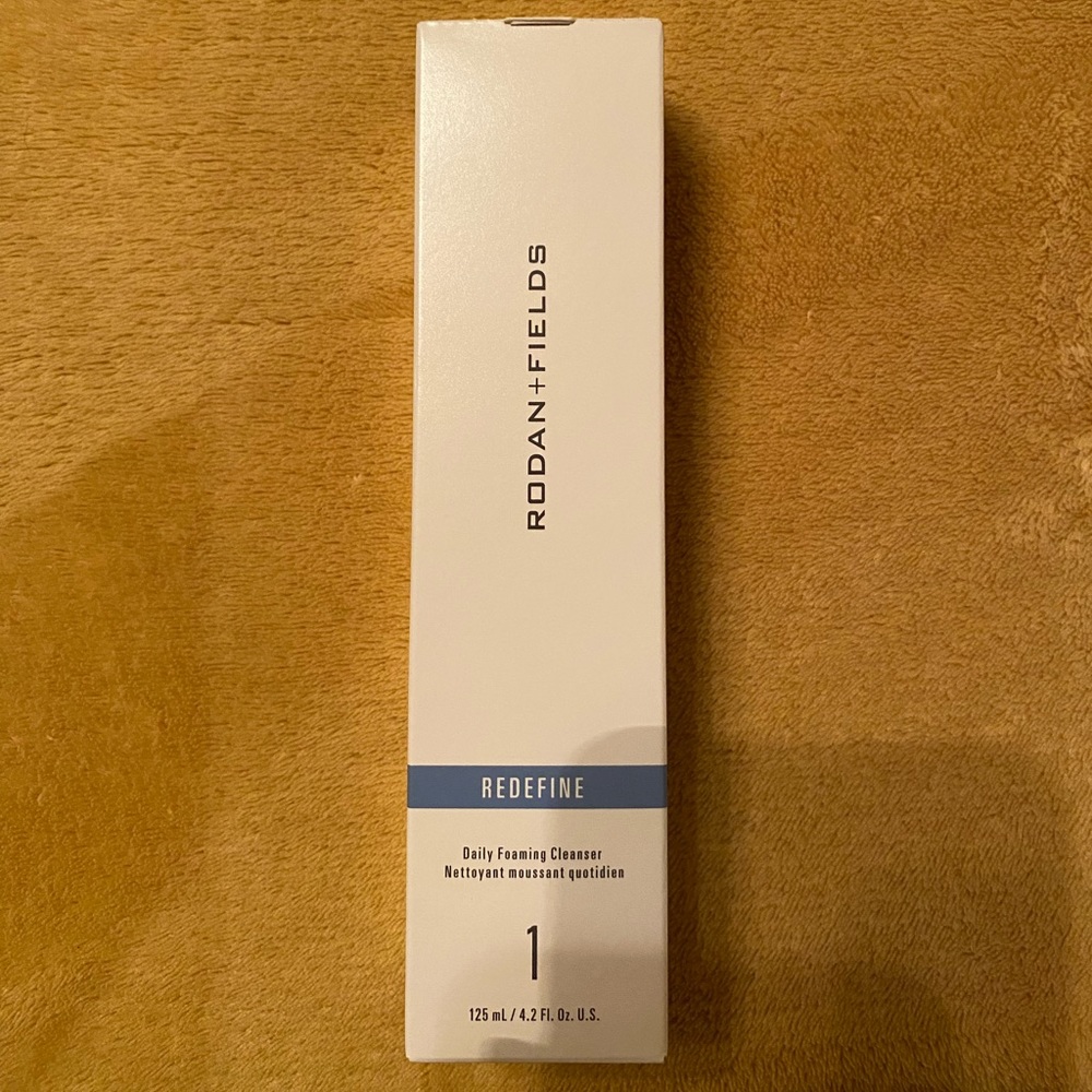 Rodan & Fields Redefine daily facial cleanser